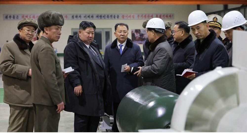 उत्तर कोरियाले आफ्नो पहिलो पूर्ण आणविक पनडुब्बी प्रदर्शन