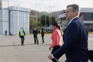 CIA प्रमुखले भेनेजुएलाको अन्तरिम नेतासंग भेट