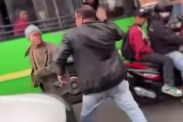 काठमान्डौ सार्वजनिक स्थानमा कुटपिट-जडिया भन्दै गालीगलौज