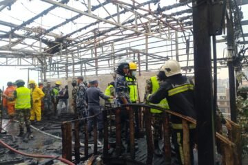 पुल्चोक दाउरा थकालीमा आगलागी