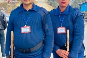 निर्वाचन प्रहरीमा परिवारको दुवै जना खुशीसाथ सेवामा