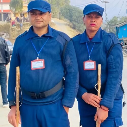 निर्वाचन प्रहरीमा परिवारको दुवै जना खुशीसाथ सेवामा