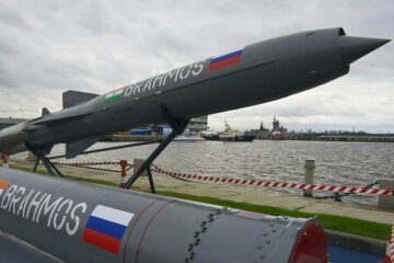 इन्डोनेसियाले भारतसँग ब्रह्मोस मिसाइल सम्झौतामा हस्ताक्षर