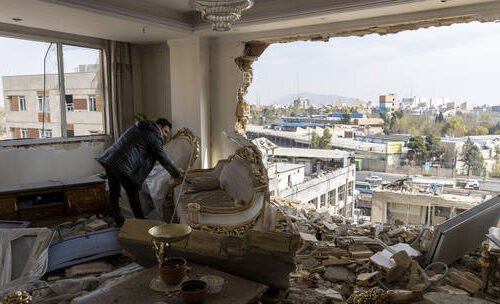 २०० अर्ब डलरको युद्ध कोष जुटाउन कांग्रेसबाट माग