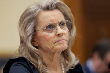 समलिङ्गीहरूलाई ‘अपमान’ गरेको आरोपमा सांसद दोषी ठहर