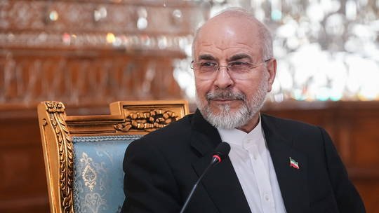 इरानले वार्तामा कडा अडान राख्ने तयारीमा बार्ताका शिर्ष टोलि