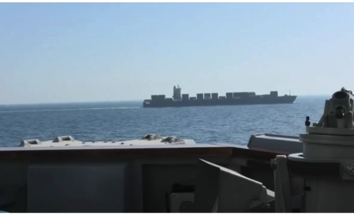नौसेनाले इरानी झण्डा भएको कार्गो जहाजमा गोली प्रहर