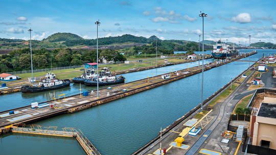 पानामा नहरमा अमेरिका चीनसँग भिड्दै