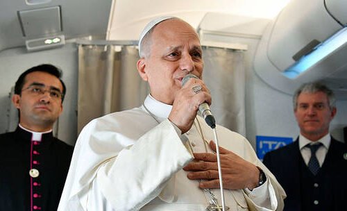 पोपले ट्रम्पलाई लक्षित ‘अत्याचारकारी’ भाषण अस्वीकार