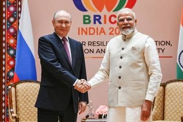 पुटिनले सम्बोधन गर्दै ब्रिक्स ‘कसैको विरुद्धमा होइन,’ शिखर सम्मेलन सुरु